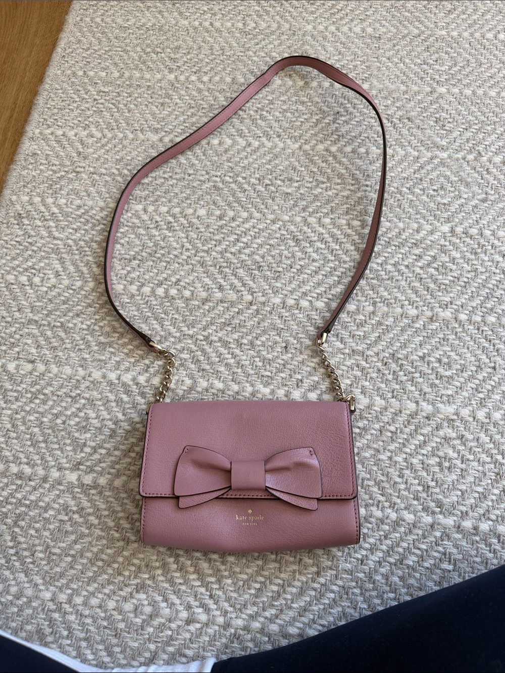 kate spade pink leather bow crossbody bag with gold chain
